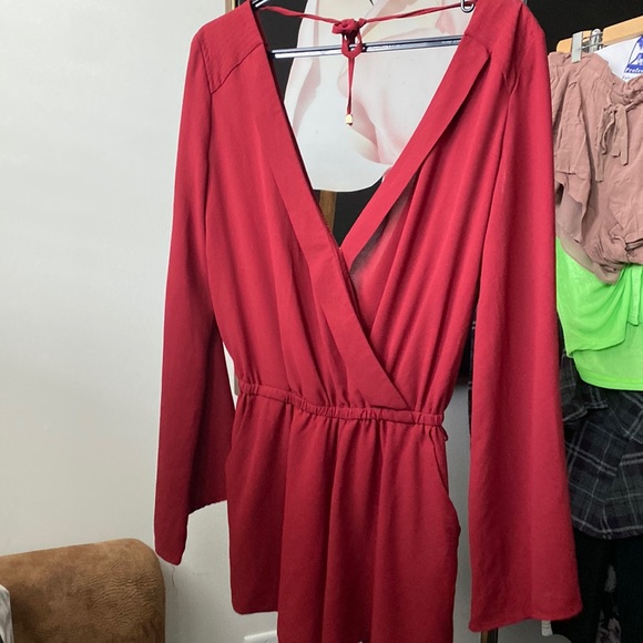 Guess shorts romper - Picture 1 of 3